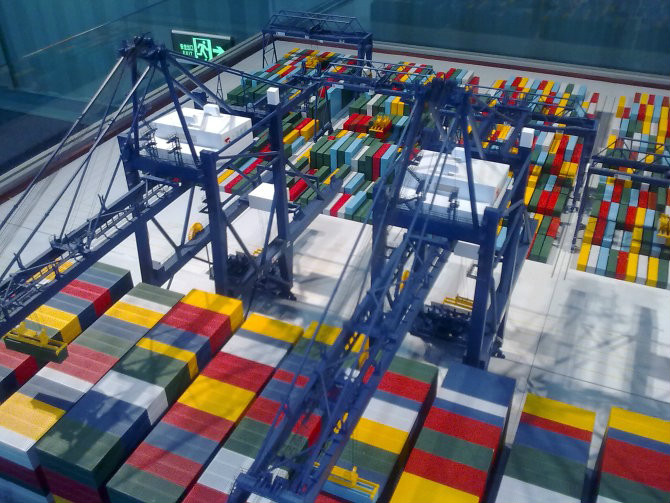 长垣市港口集装箱堆场